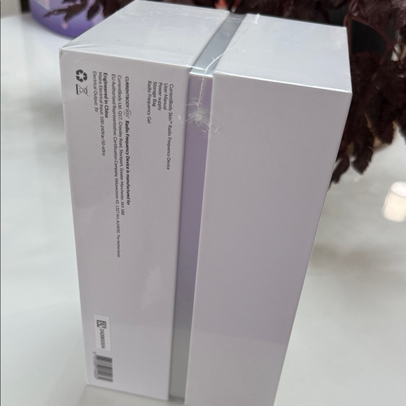 CurrentBody Skin Radio Frequency Device - Picture 4 of 8